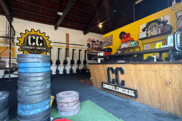 foto interni palestra crossbox cantiere palermo